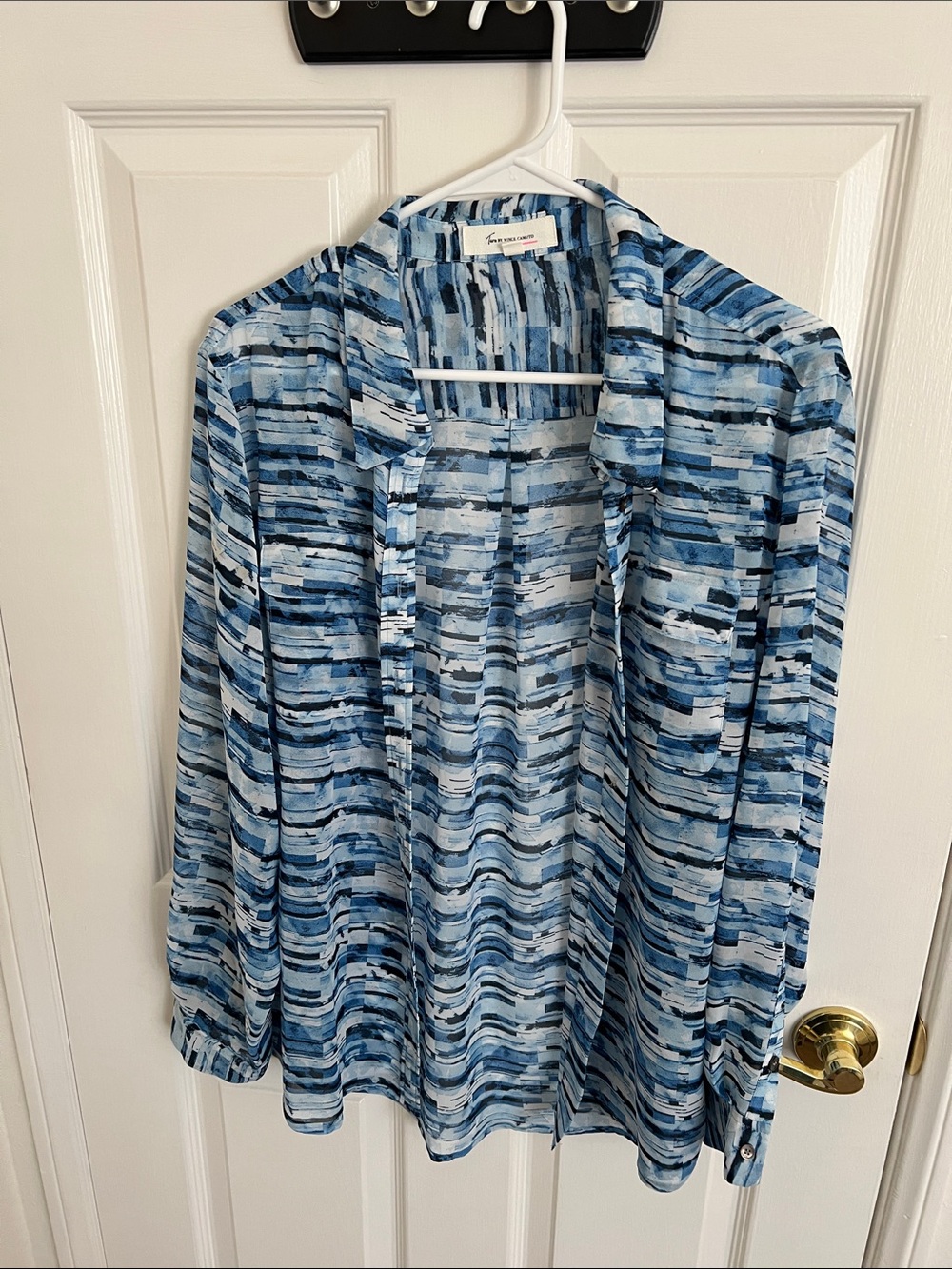 Vince Camuto  light weight blue blouse